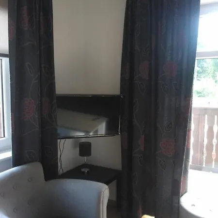 Bos Apartament *